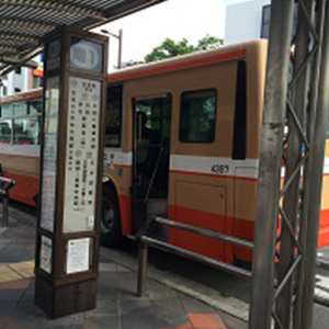 明石駅南側バスのりば「南1」より乗車「国道西新町」バス停で下車北東方面へ徒歩8分